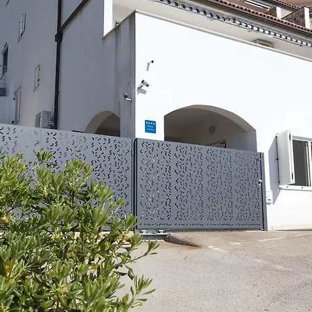 Lux 公寓 卓得诺沃